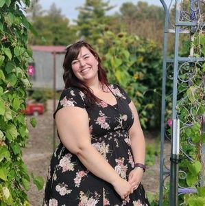 Meet your Posher, Nora